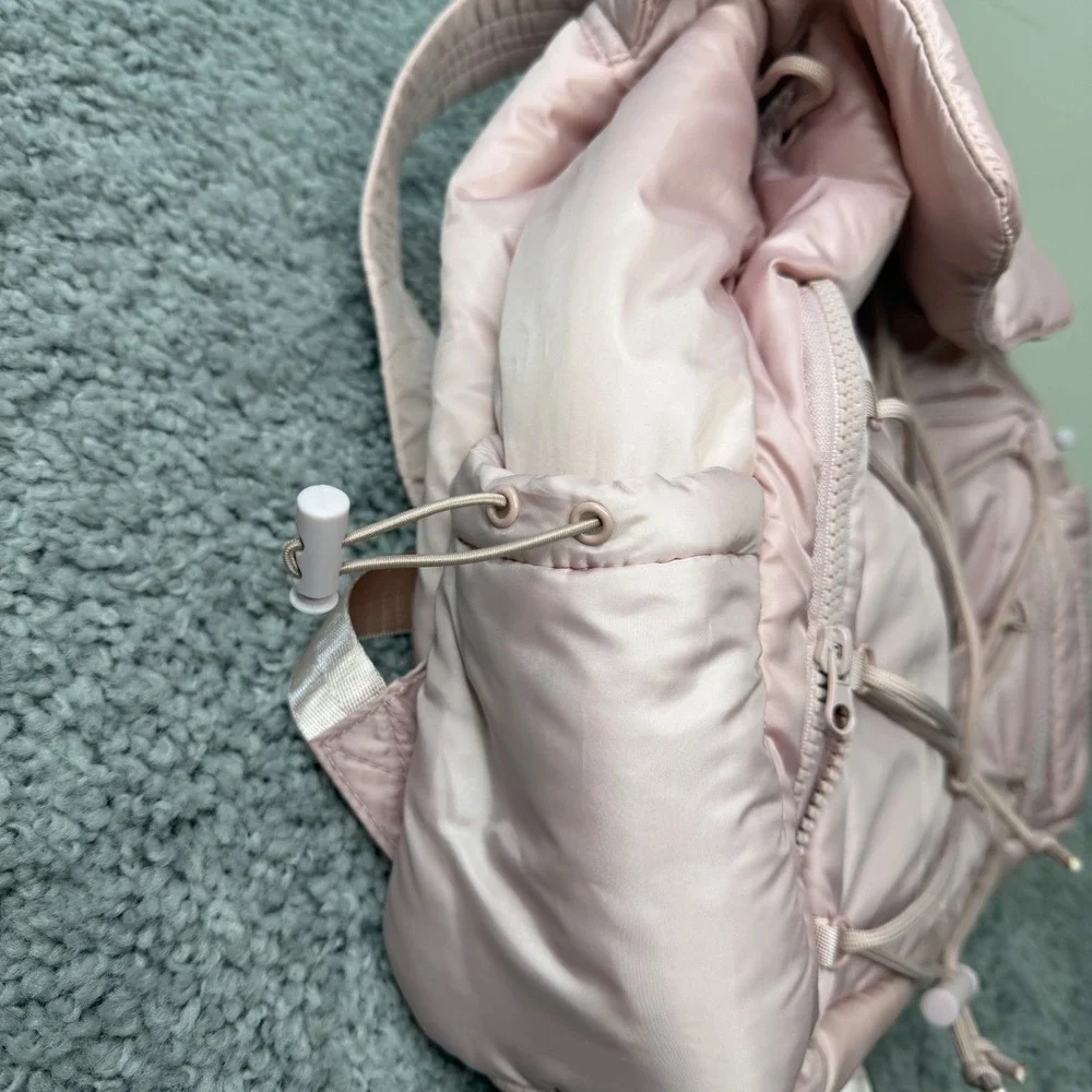 Blogilates Mini Backpack Pink NWOT Pillow Soft Bungee 7 Pocket Target